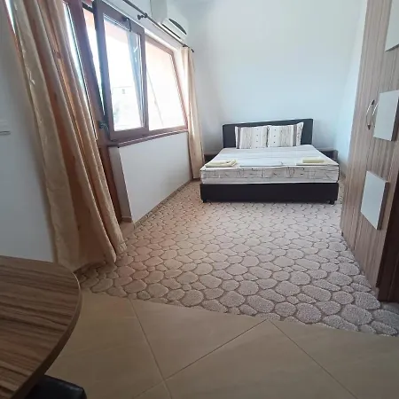 Guest house Нептун Sveti Vlas